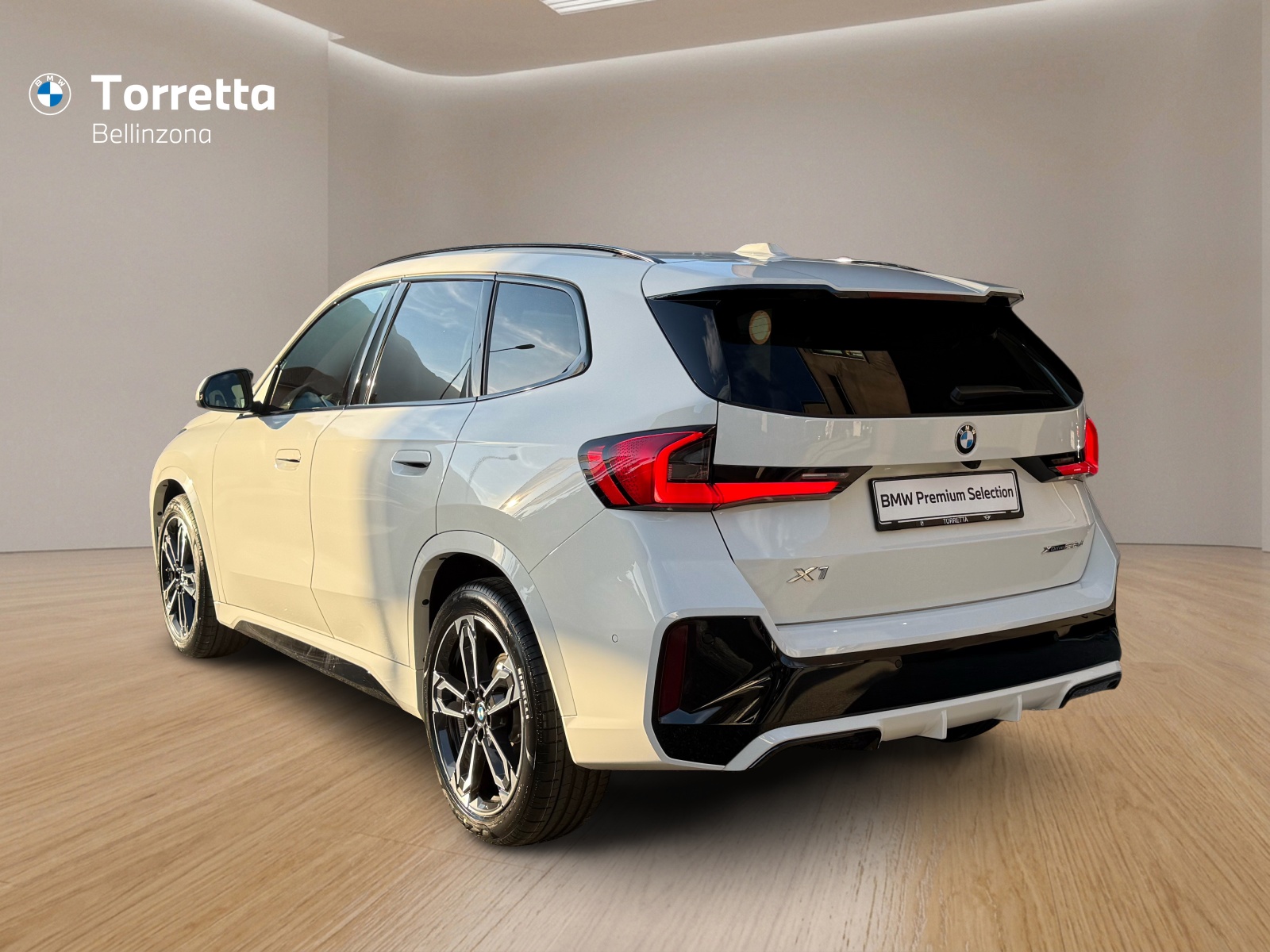 BMW X1 xDrive 23d 48V M Sport-showroom-element-2