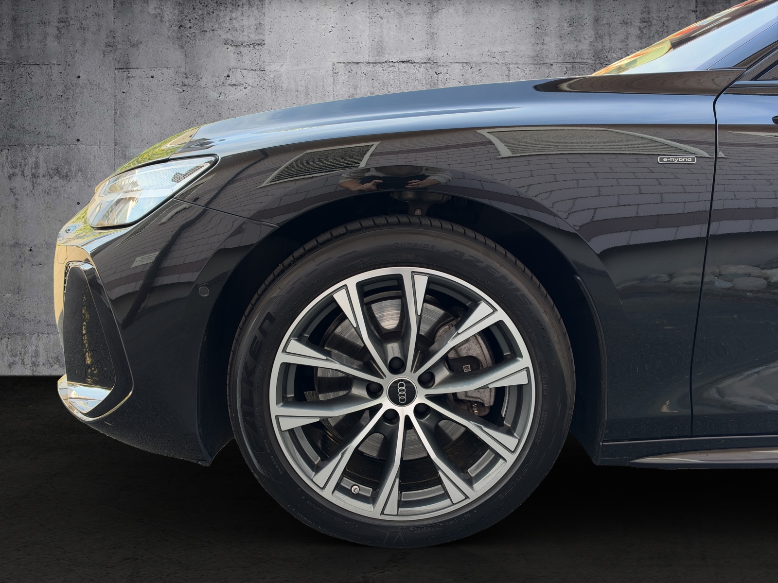 AUDI A6 Avant e-hybrid quattro S-Line 220 kW S tronic *CH-FZG. / Gratisservice / Werksgarantie*-image-4