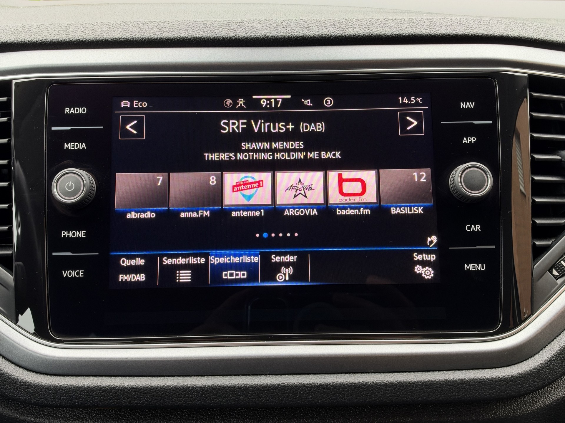 VW T-Roc 1.5 TSI EVO Advance Active Automat-image-17