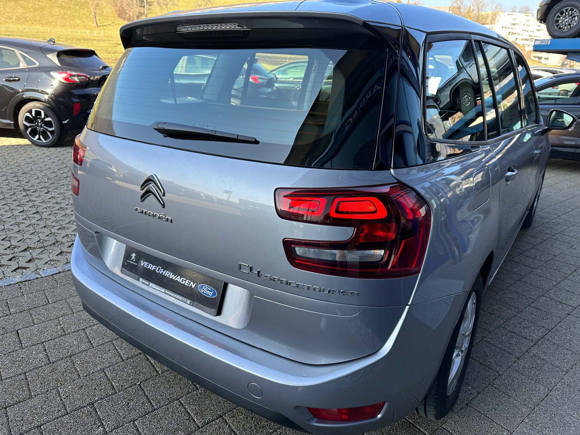 CITROEN C4 Grand Spacetourer 1.2 PureTech Live Pack-image-5