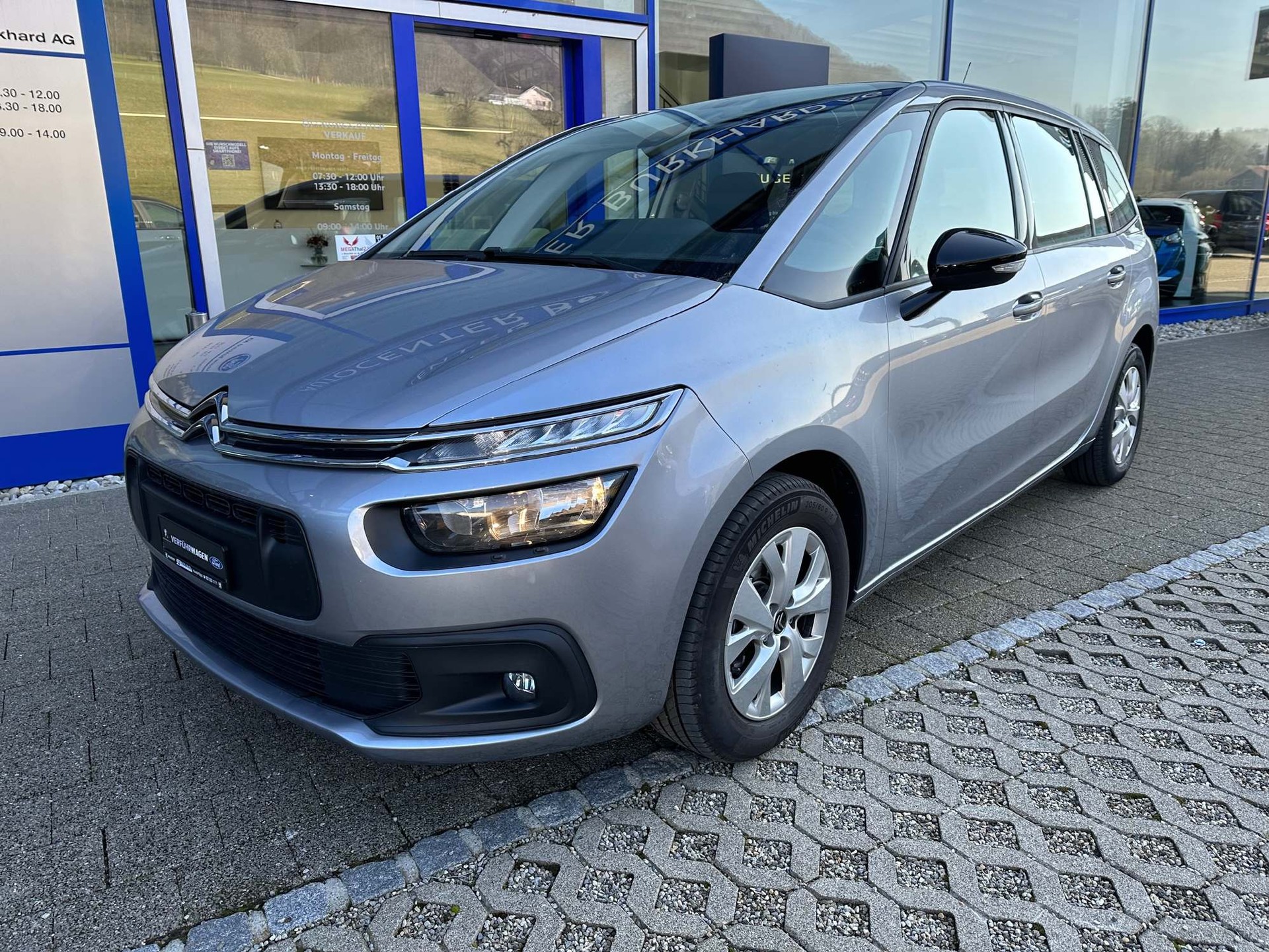 CITROEN C4 Grand Spacetourer 1.2 PureTech Live Pack-showroom-element-1