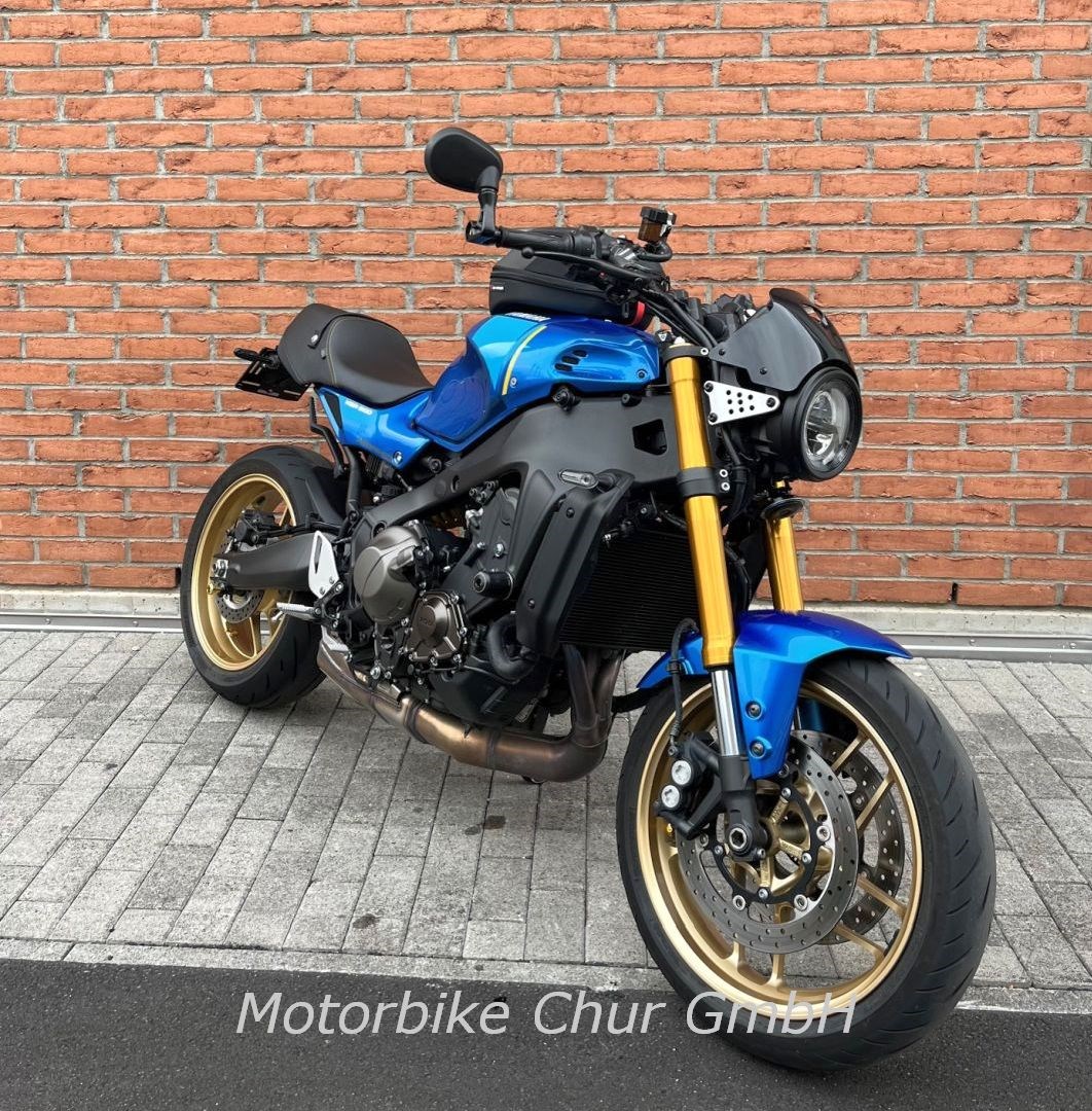 YAMAHA XSR 900-image-1