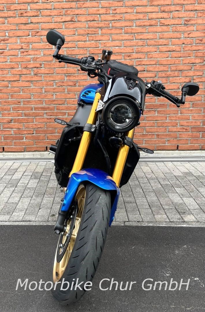 YAMAHA XSR 900-image-2