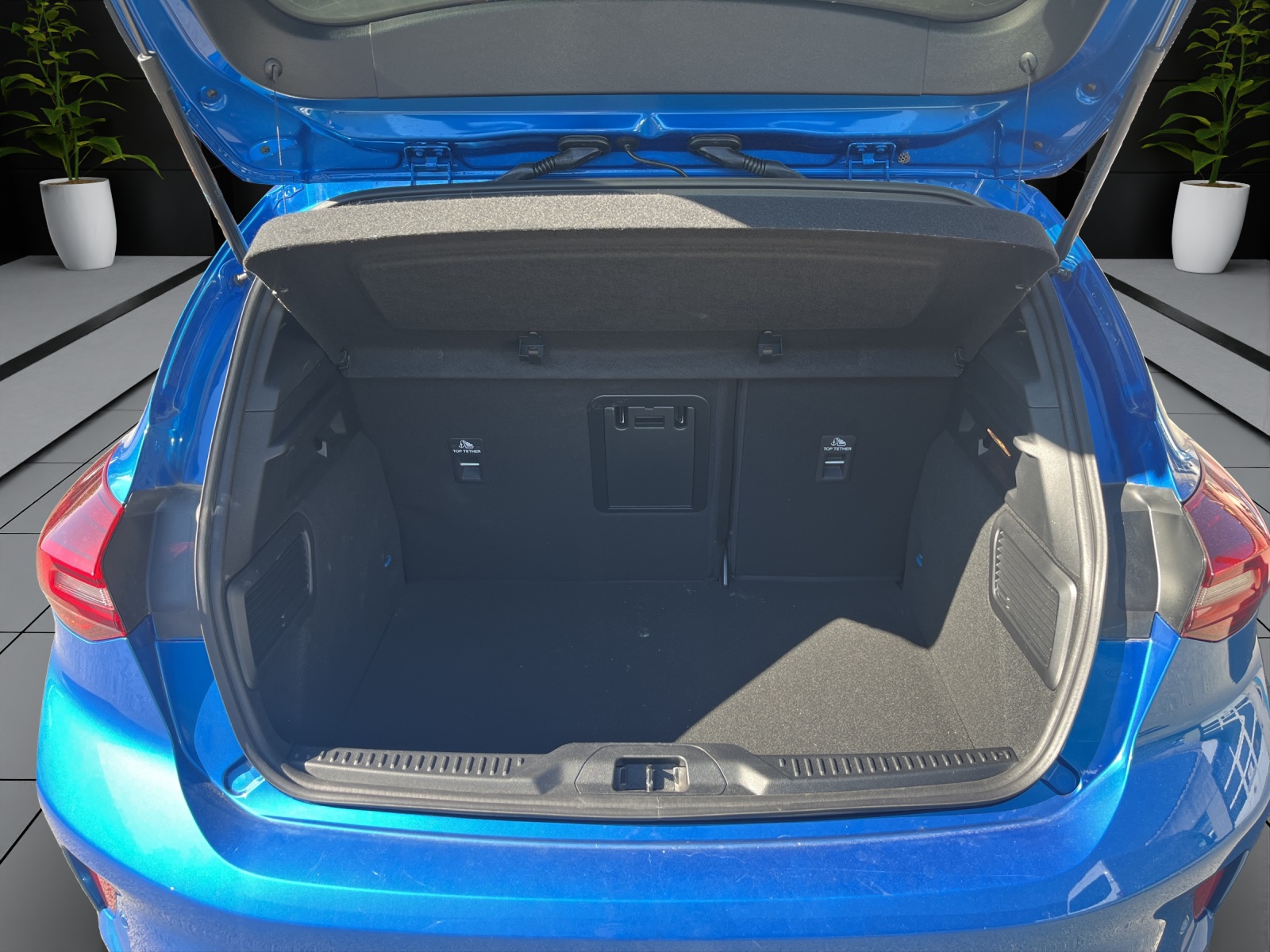 FORD Focus 1.0 MHEV ST-Line X Automat-image-10