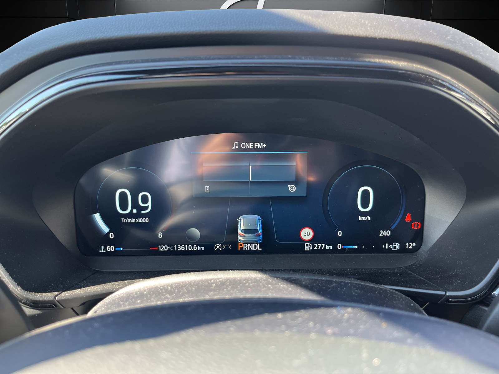 FORD Focus 1.0 MHEV ST-Line X Automat-image-14