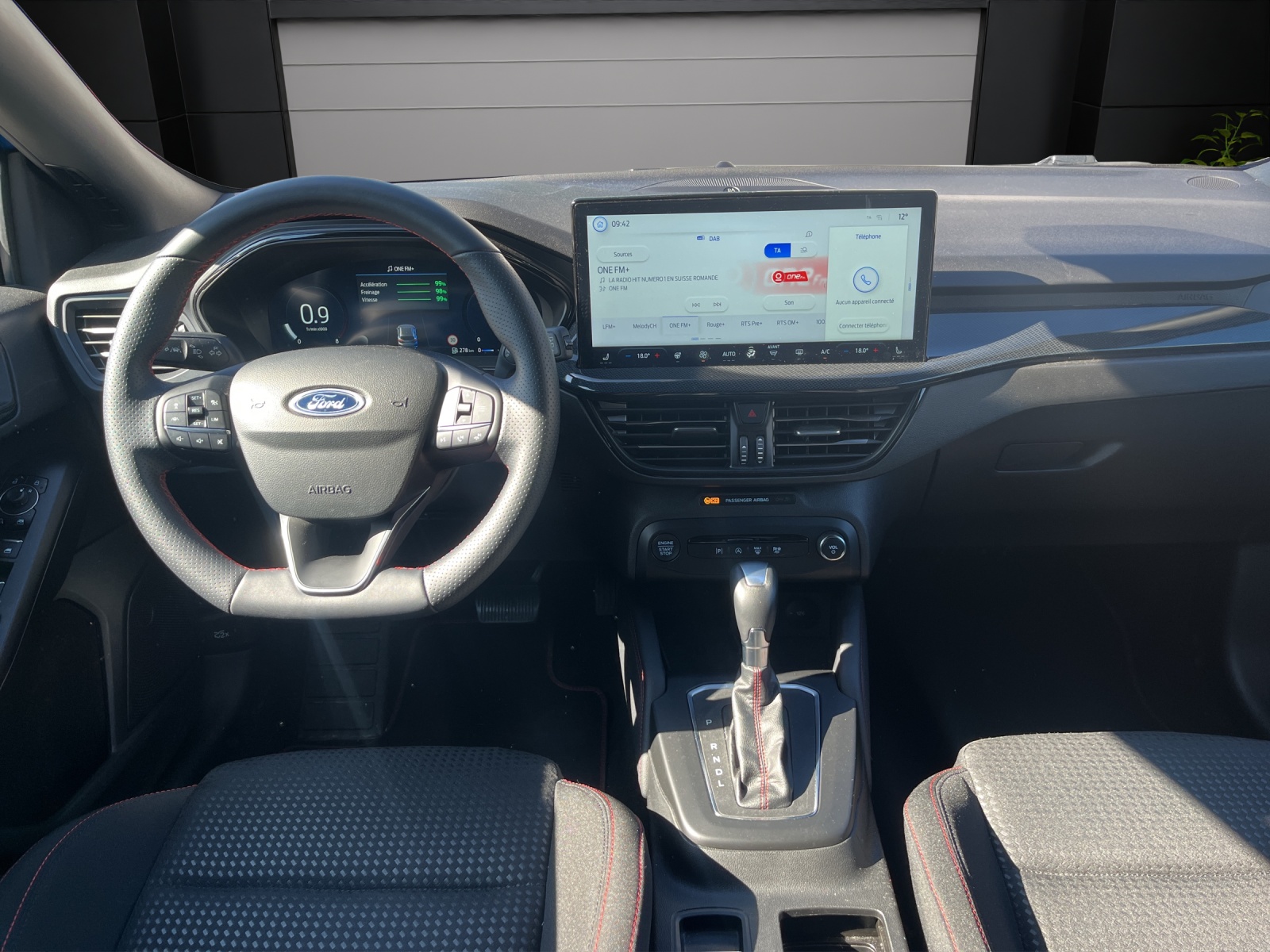 FORD Focus 1.0 MHEV ST-Line X Automat-image-11