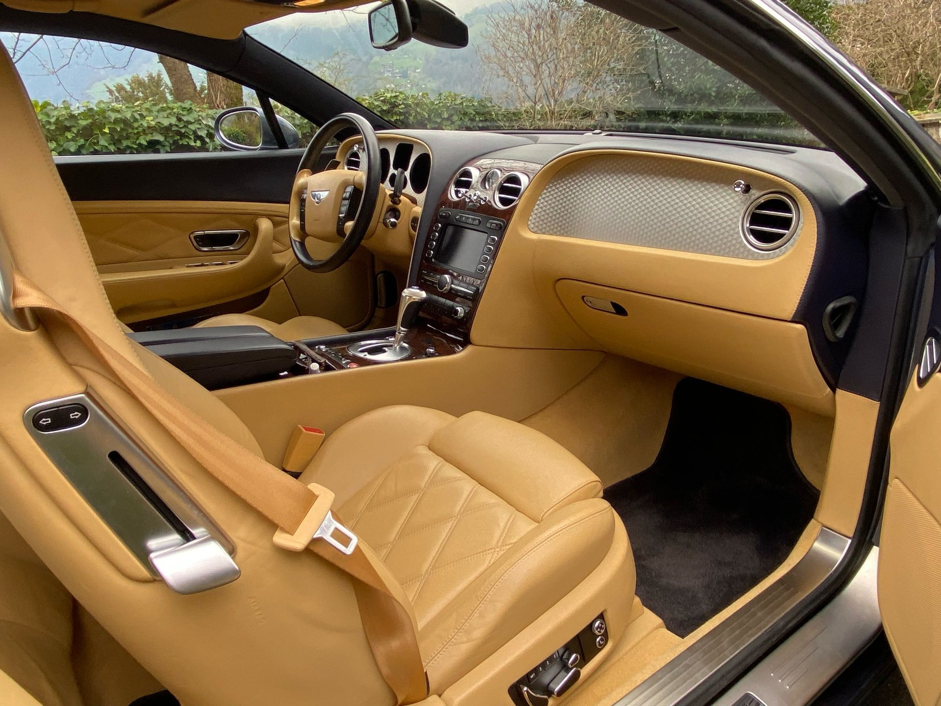 BENTLEY Continental GT 6.0-image-4