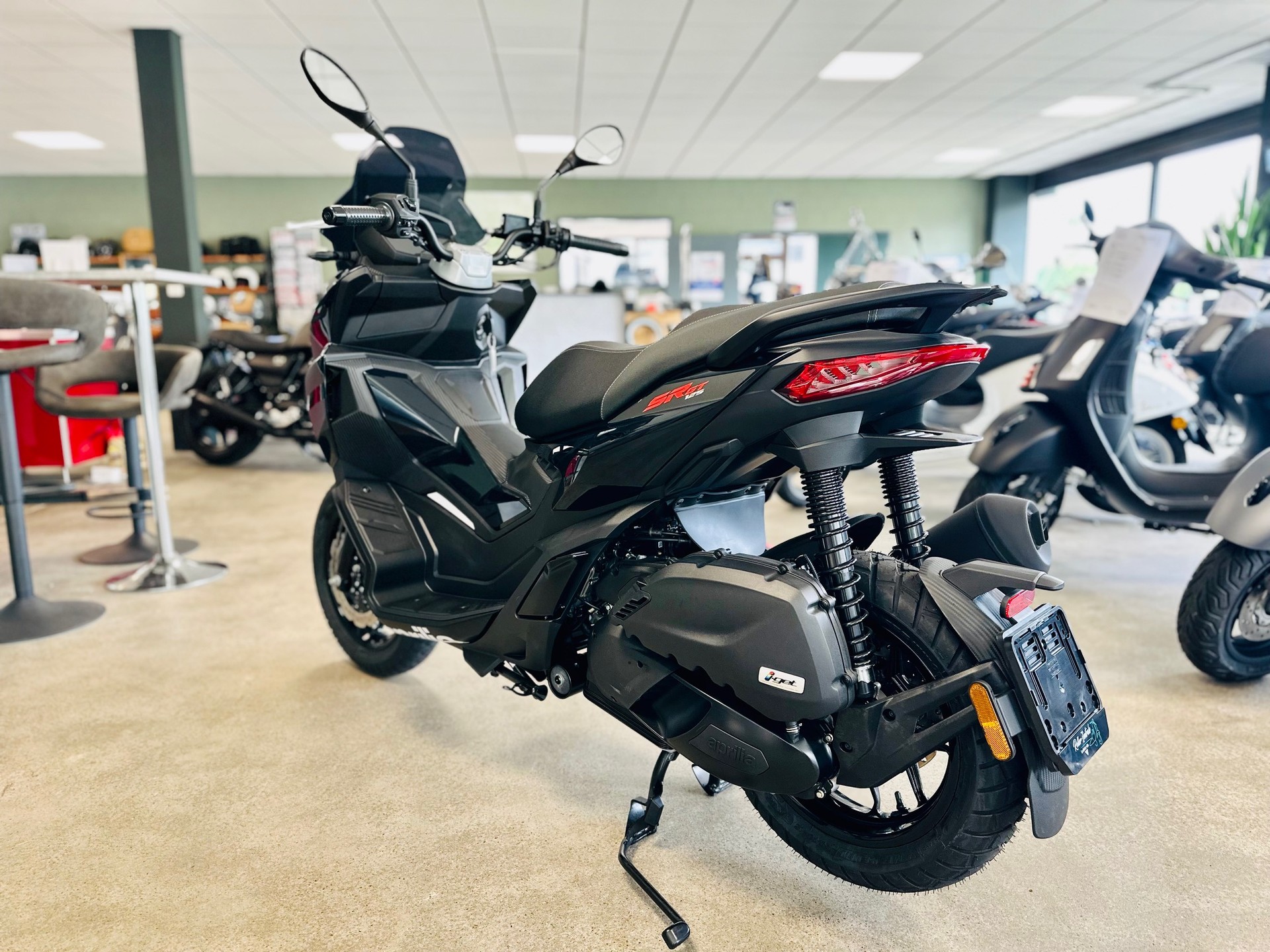 APRILIA SR 125 GT ABS-image-3
