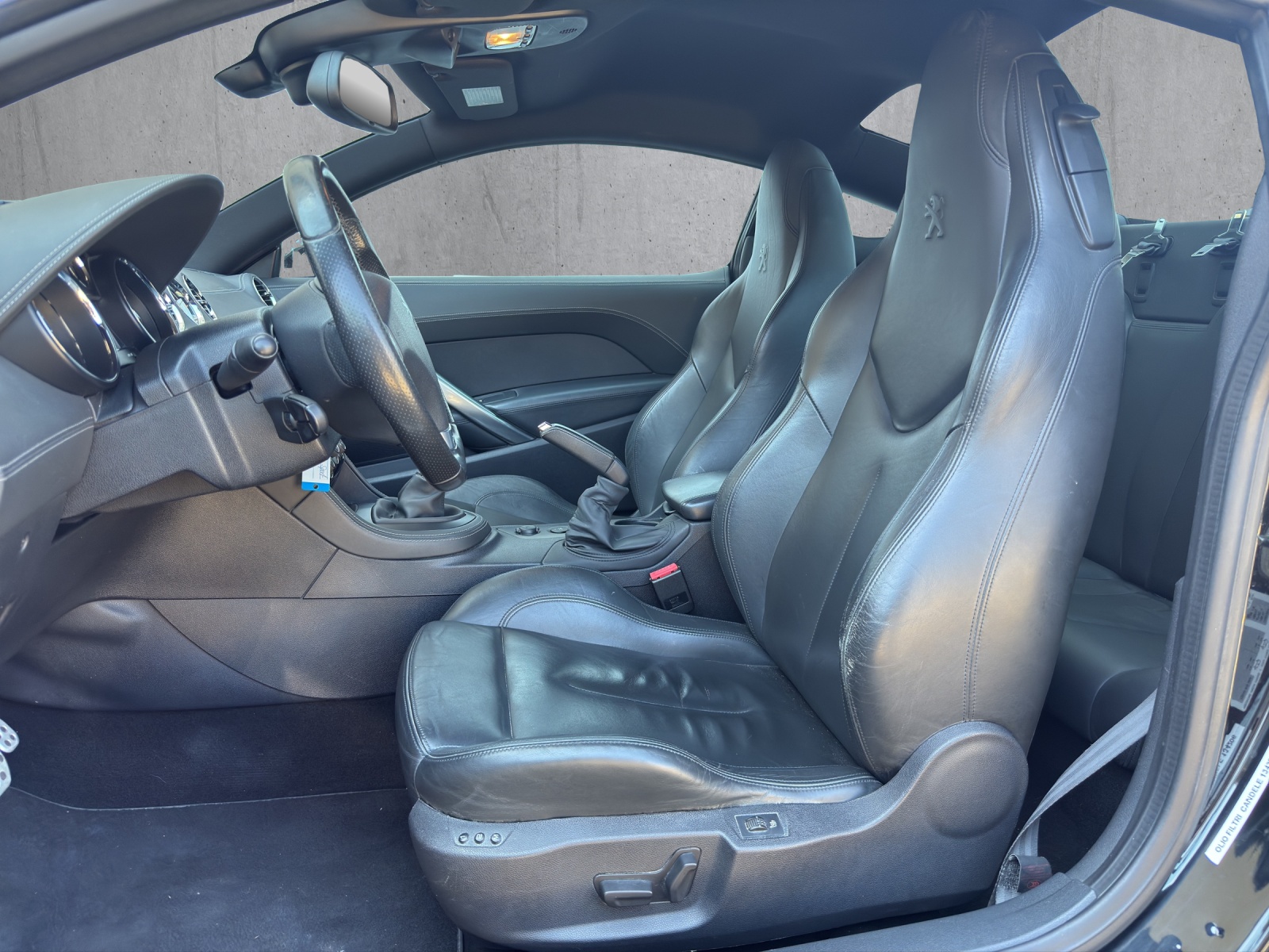 PEUGEOT RCZ 1.6 Turbo Brownstone-image-9