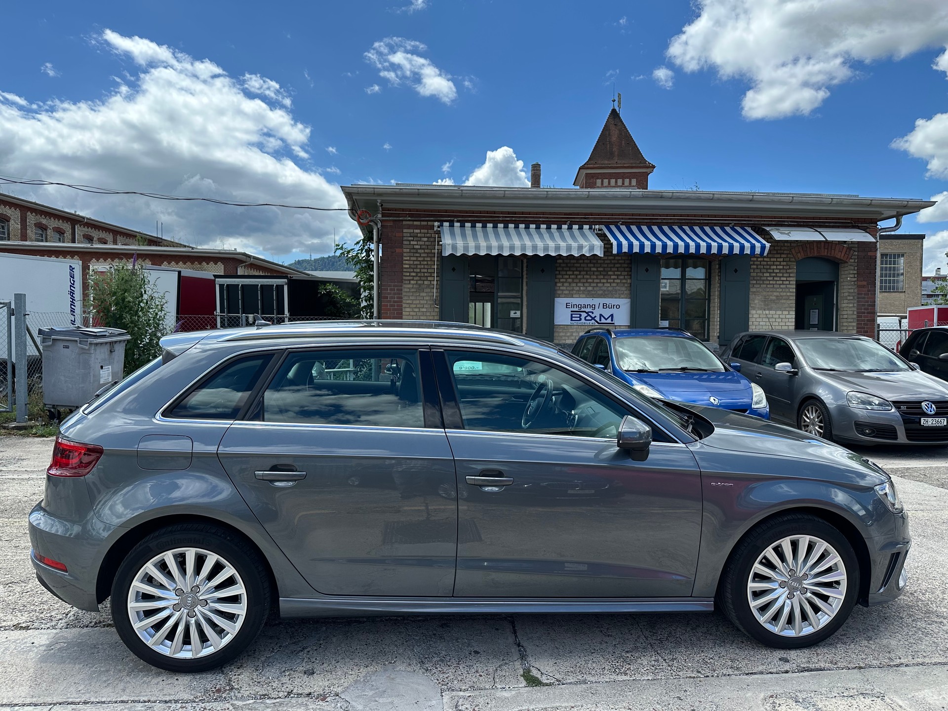 AUDI A3 Sportback 1.4 e-tron Ambition S-tronic-image-4