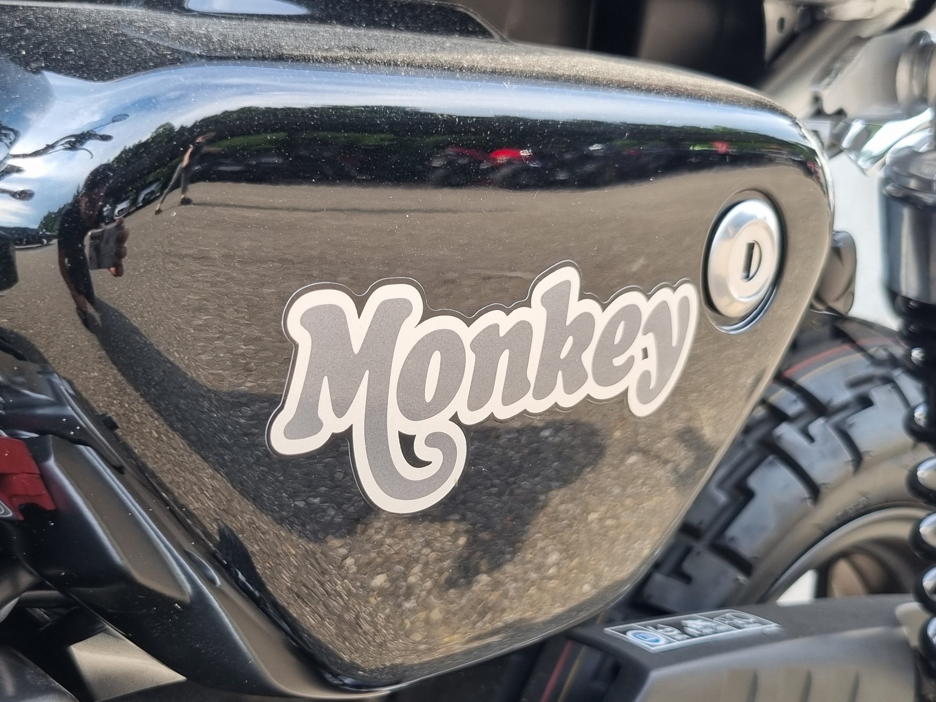 HONDA MONKEY-showroom-element-3