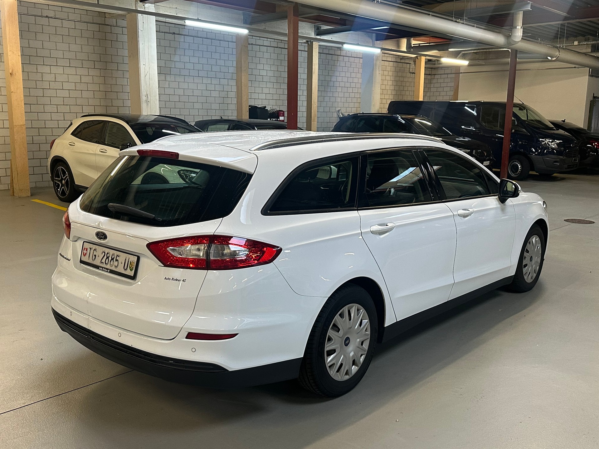 FORD Mondeo 2.0 TDCi Titanium PowerShift-image-4