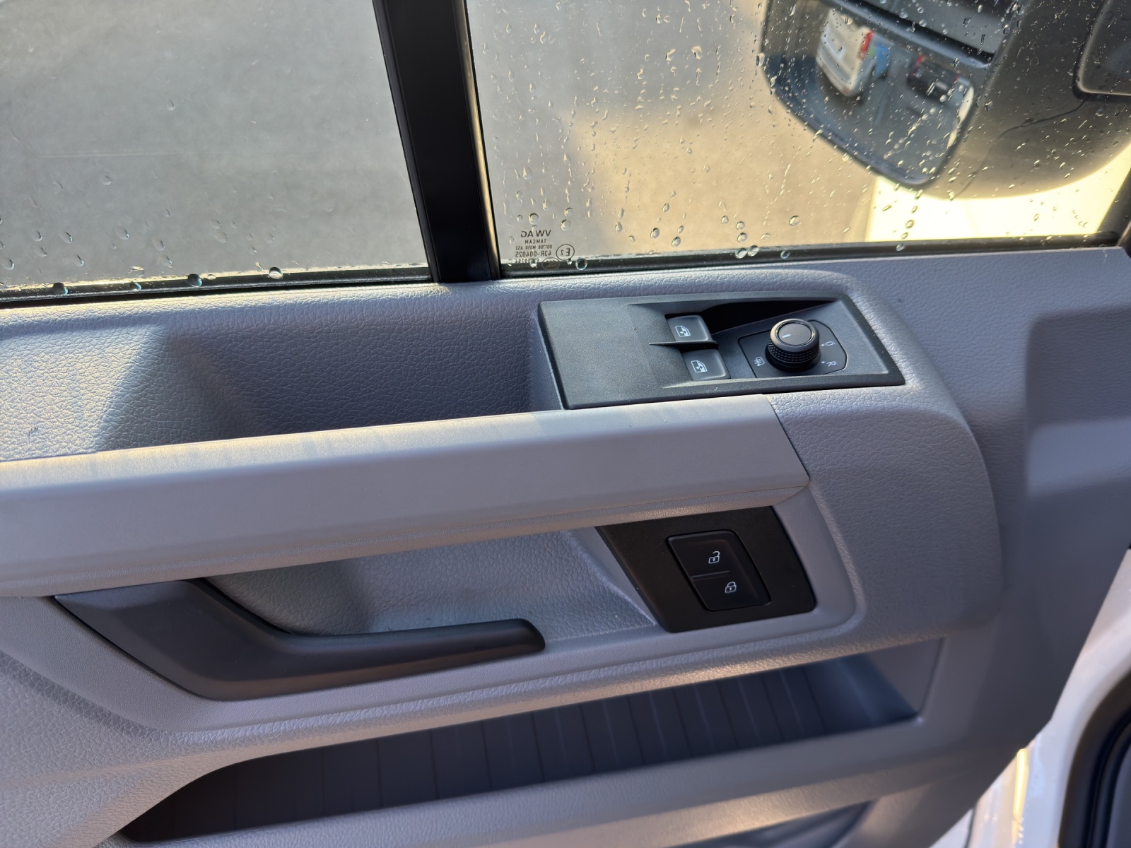 VW Crafter 35 DKab.-Pick-up 3640 2.0 TDI 140-image-12