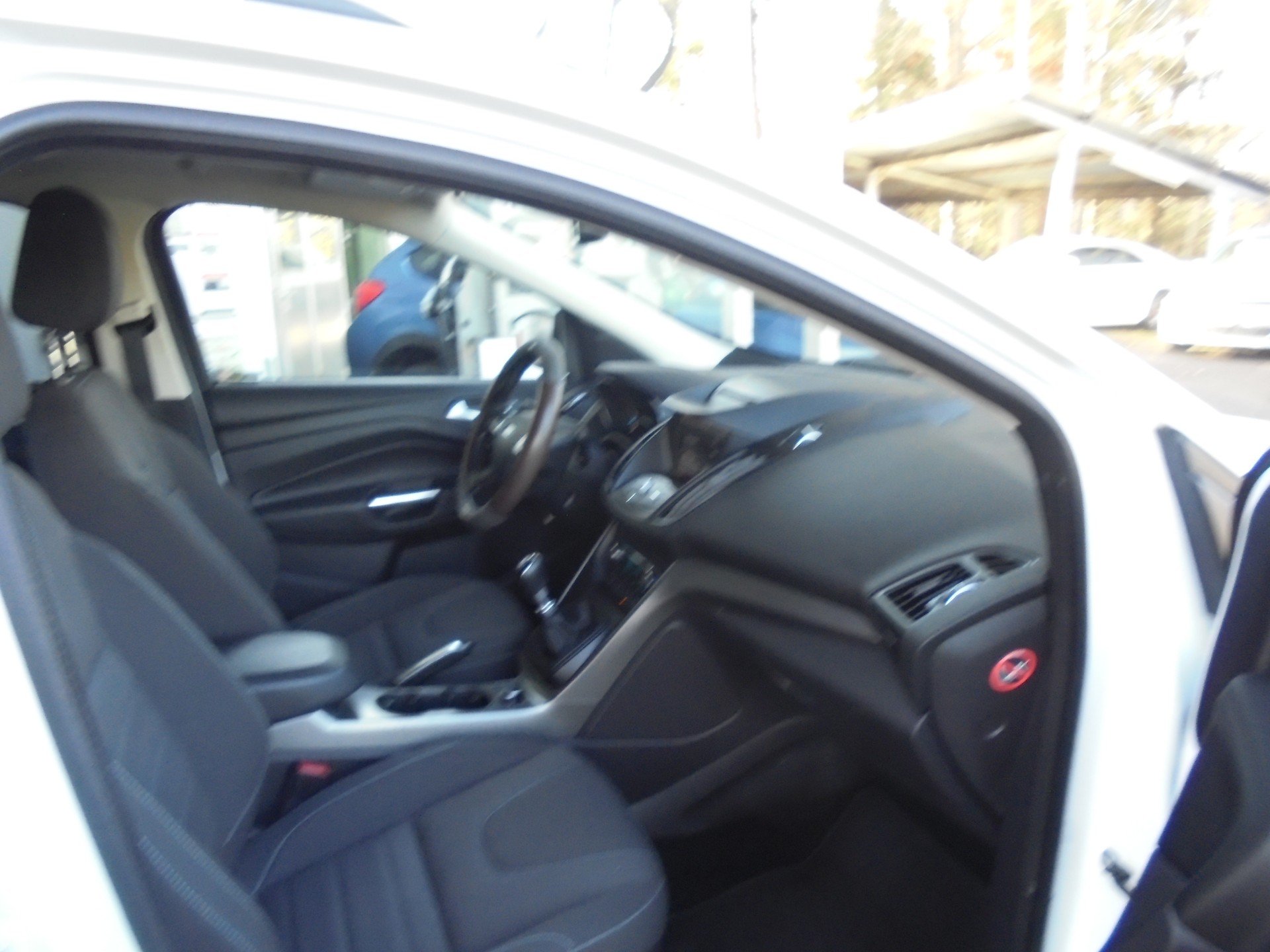 FORD Kuga 1.5 SCTi Titanium 2WD-image-6
