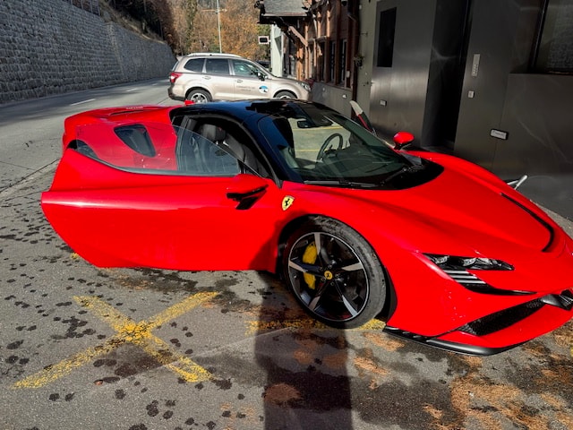 FERRARI Spider-image-4