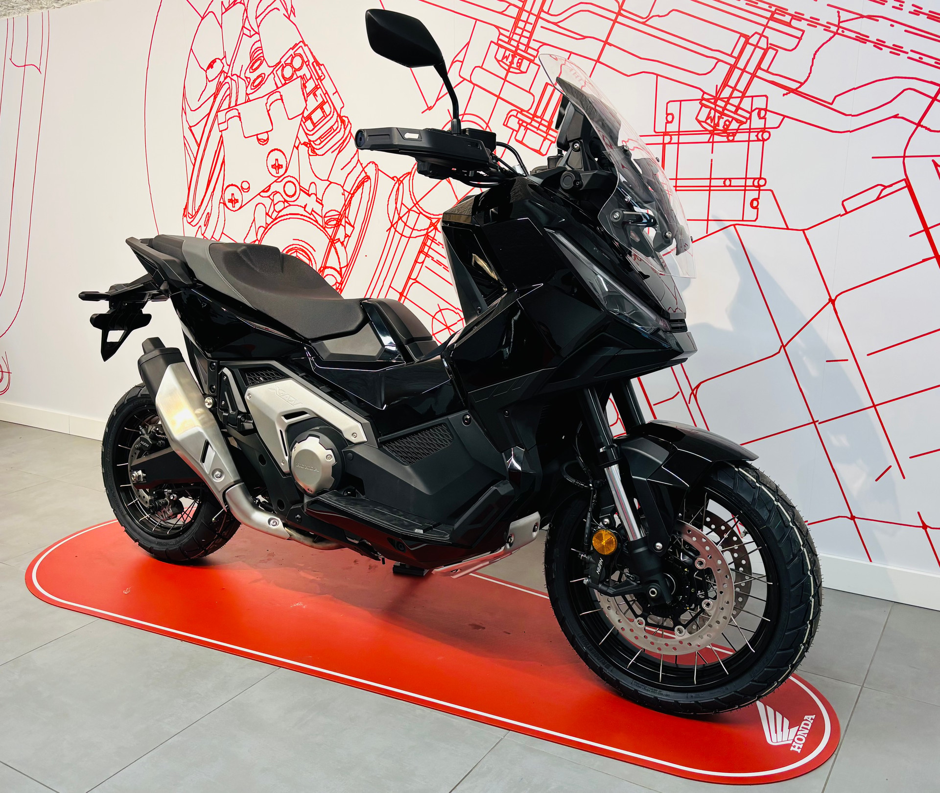 HONDA X-ADV 750-image-1