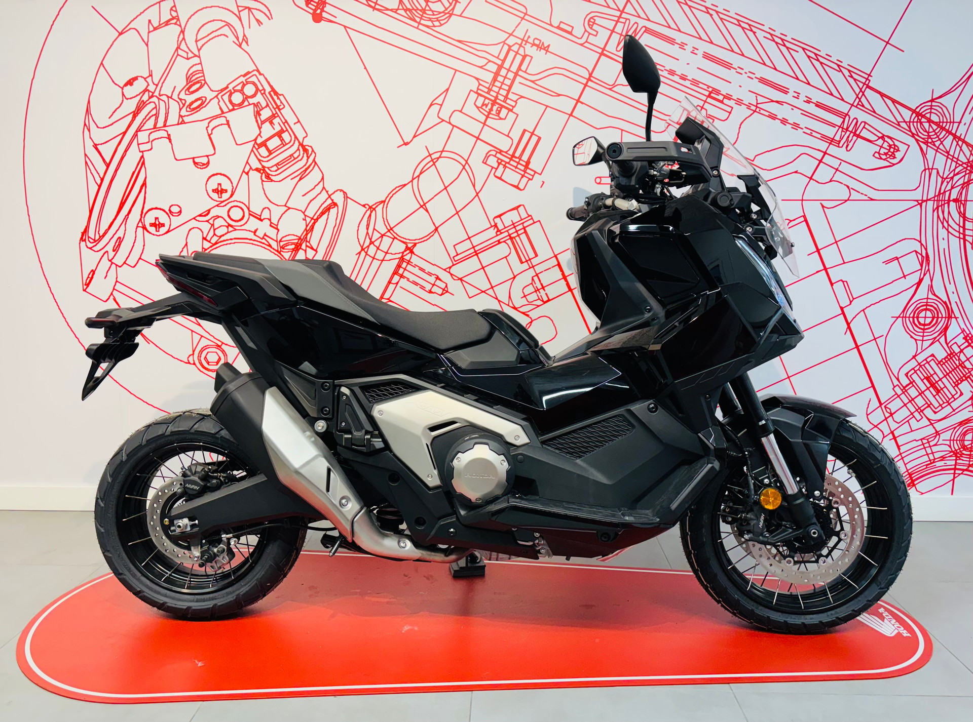 HONDA X-ADV 750-image-0