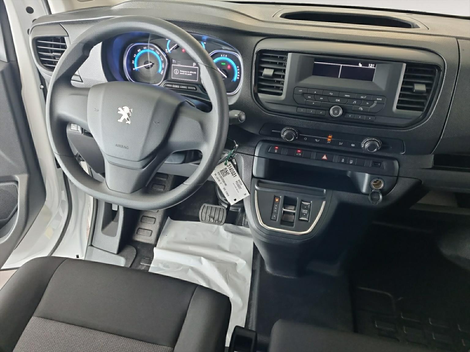 PEUGEOT e-Expert Premium 50KWh Long L3-image-5