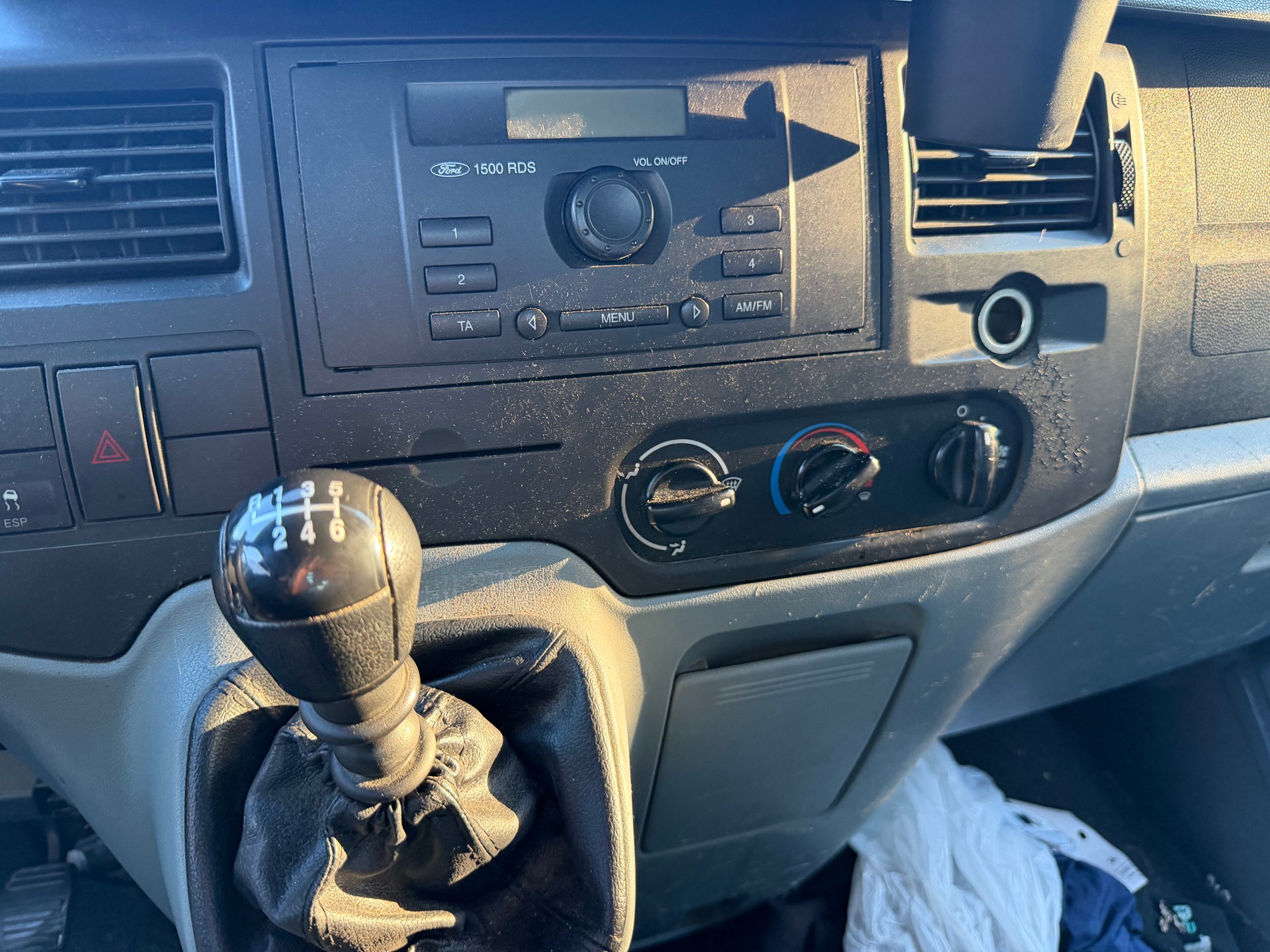 FORD Transit 2.4 TDCi 350 M-image-9