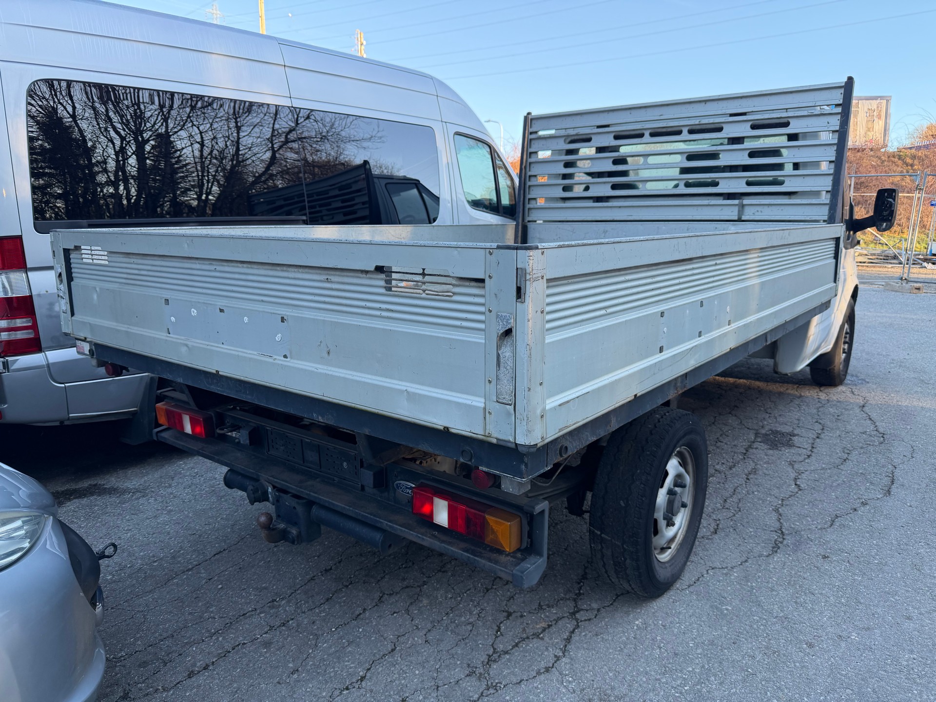 FORD Transit 2.4 TDCi 350 M-showroom-element-3