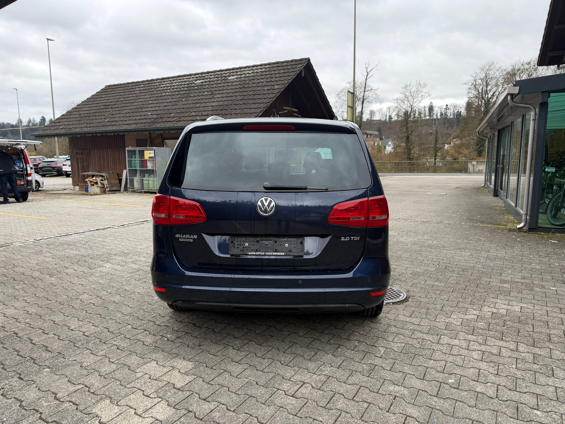 VW Sharan 2.0 TDI BlueMotion Technology Highline-image-4