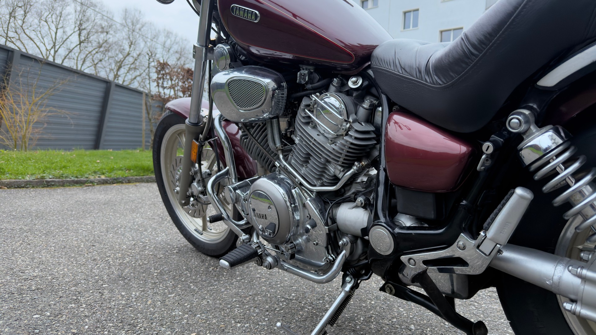 YAMAHA XV 750 Virago-image-2