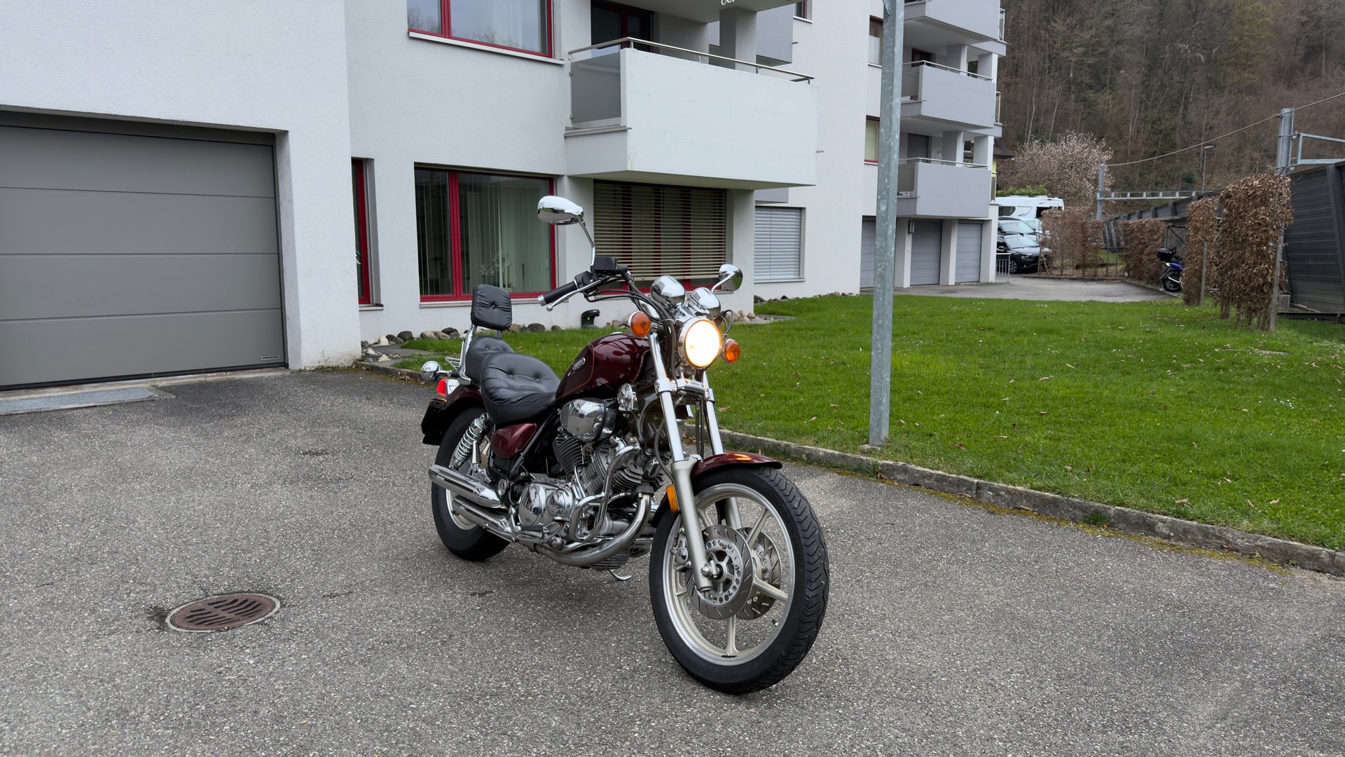 YAMAHA XV 750 Virago-image-1