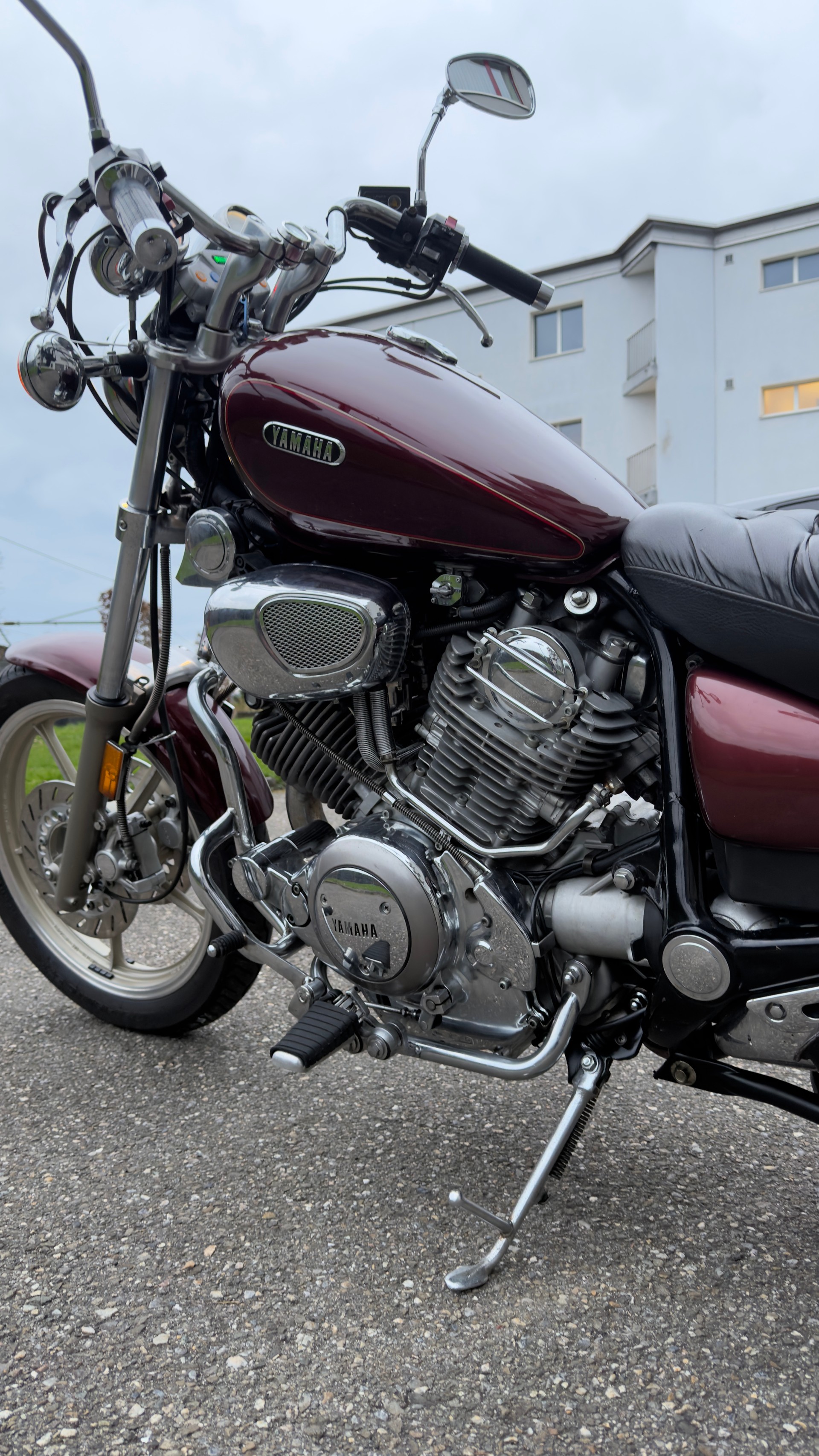 YAMAHA XV 750 Virago-image-4