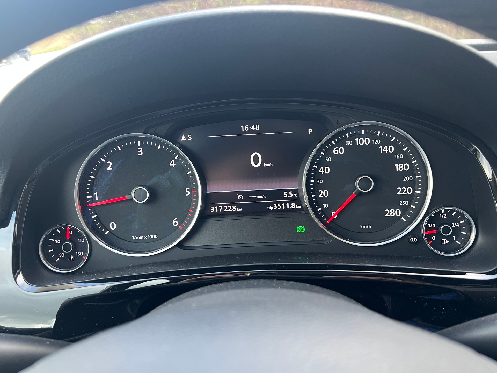 VW Touareg 3.0 TDI BlueMotion Technology Tiptronic-image-9