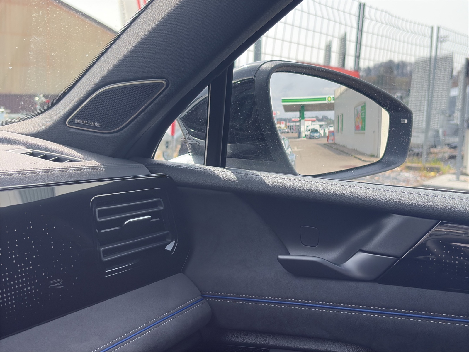 VW Tiguan 2.0 TSI R-Line DSG 4motion-image-12
