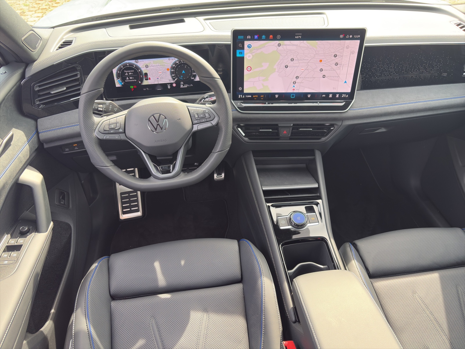 VW Tiguan 2.0 TSI R-Line DSG 4motion-image-6