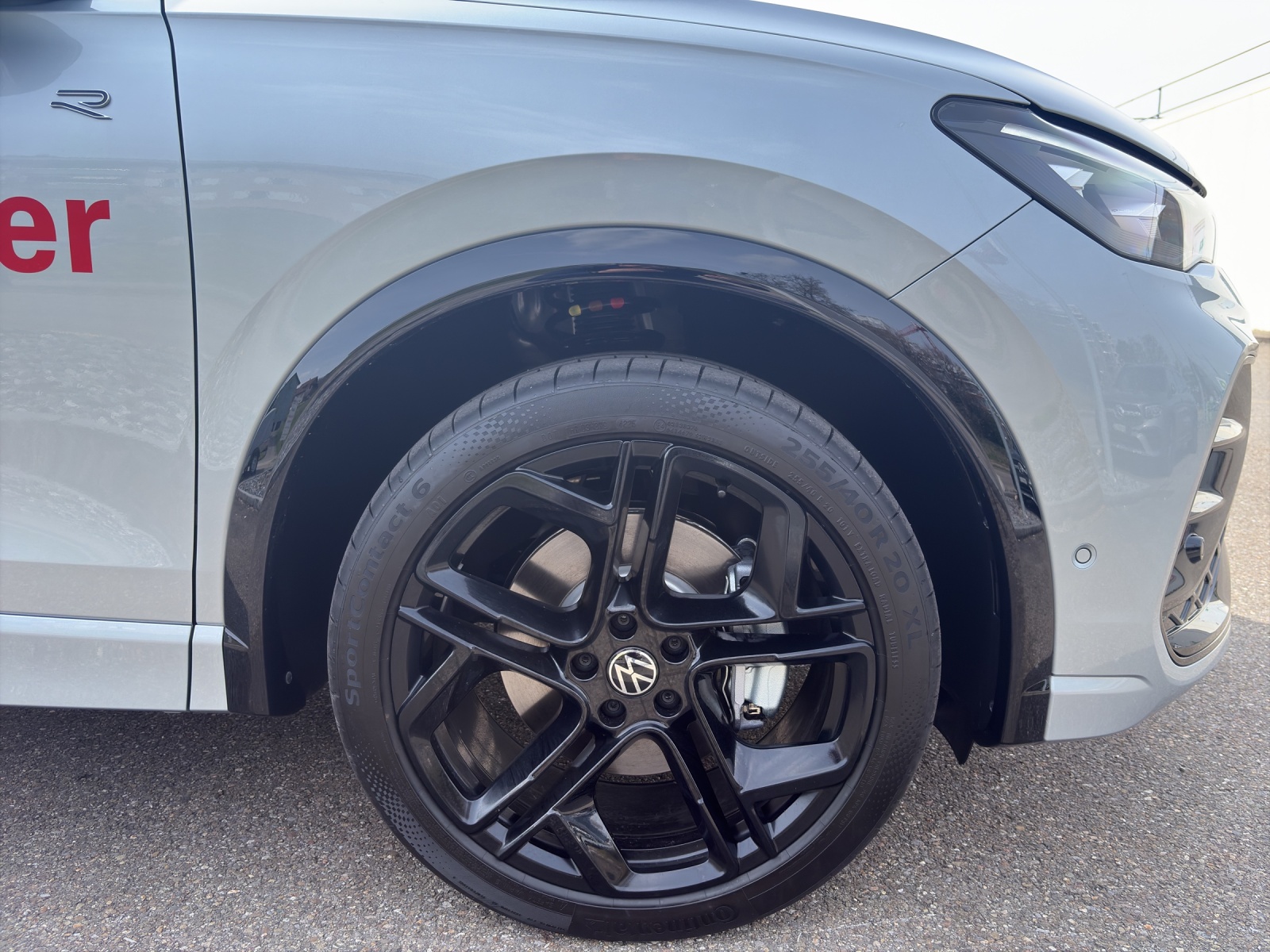 VW Tiguan 2.0 TSI R-Line DSG 4motion-image-16