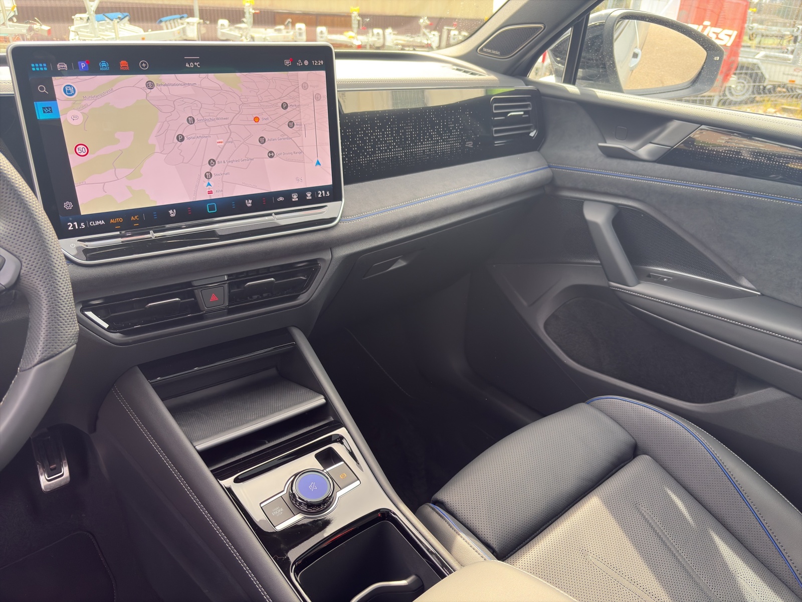VW Tiguan 2.0 TSI R-Line DSG 4motion-image-7