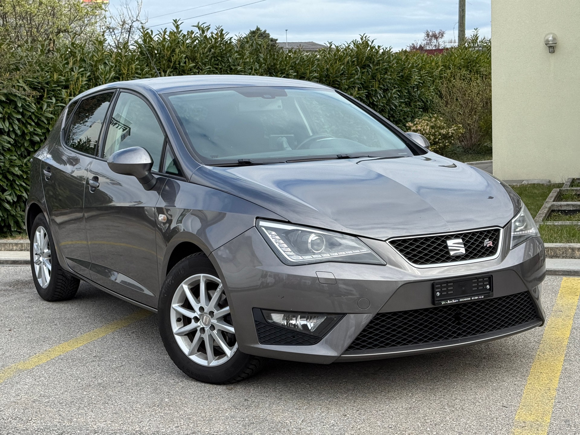 SEAT Ibiza 1.2 TSI FR Viva Stopp-Start - Navigation - Expertisé : 19.09.2025 - Grand Service fait le 16.04.2026 à 92'119 km-showroom-element-2