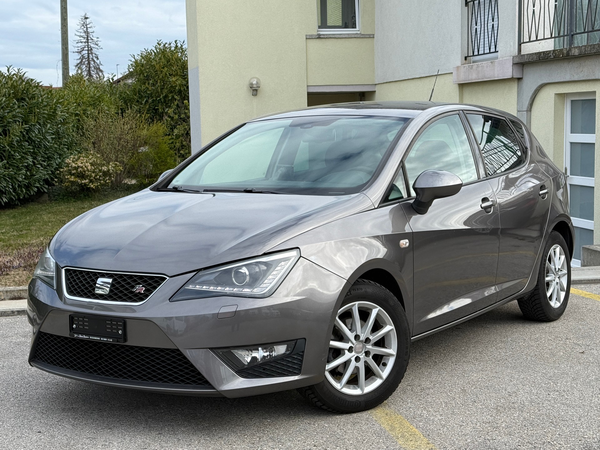 SEAT Ibiza 1.2 TSI FR Viva Stopp-Start - Navigation - Expertisé : 19.09.2025 - Grand Service fait le 16.04.2026 à 92'119 km