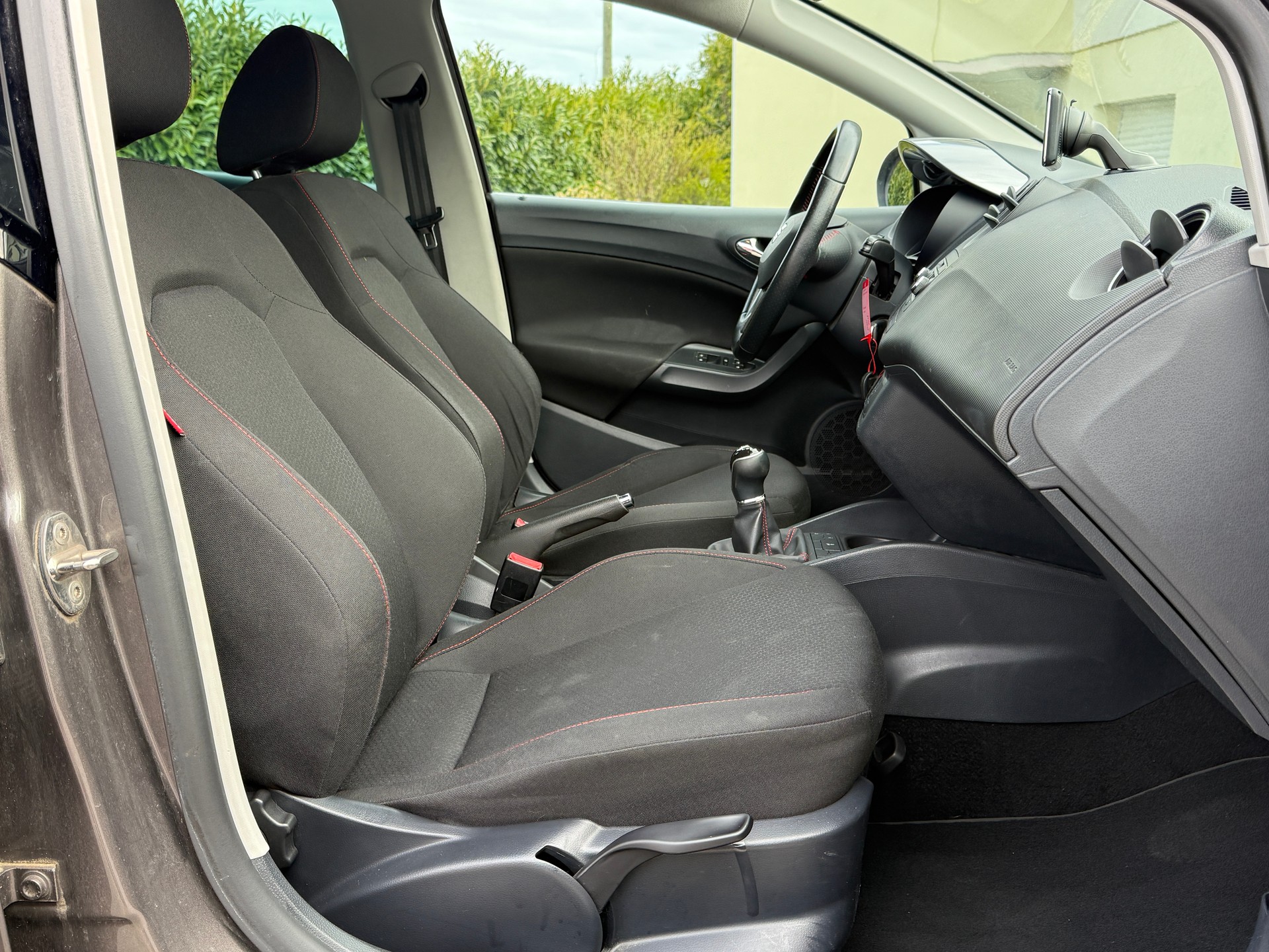 SEAT Ibiza 1.2 TSI FR Viva Stopp-Start - Navigation - Expertisé : 19.09.2025 - Grand Service fait le 16.04.2026 à 92'119 km-image-18