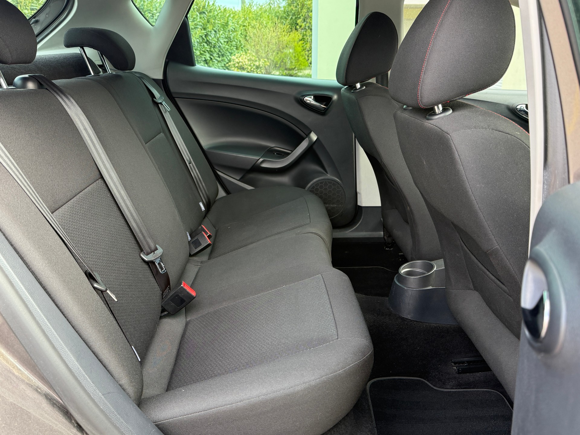 SEAT Ibiza 1.2 TSI FR Viva Stopp-Start - Navigation - Expertisé : 19.09.2025 - Grand Service fait le 16.04.2026 à 92'119 km-image-26