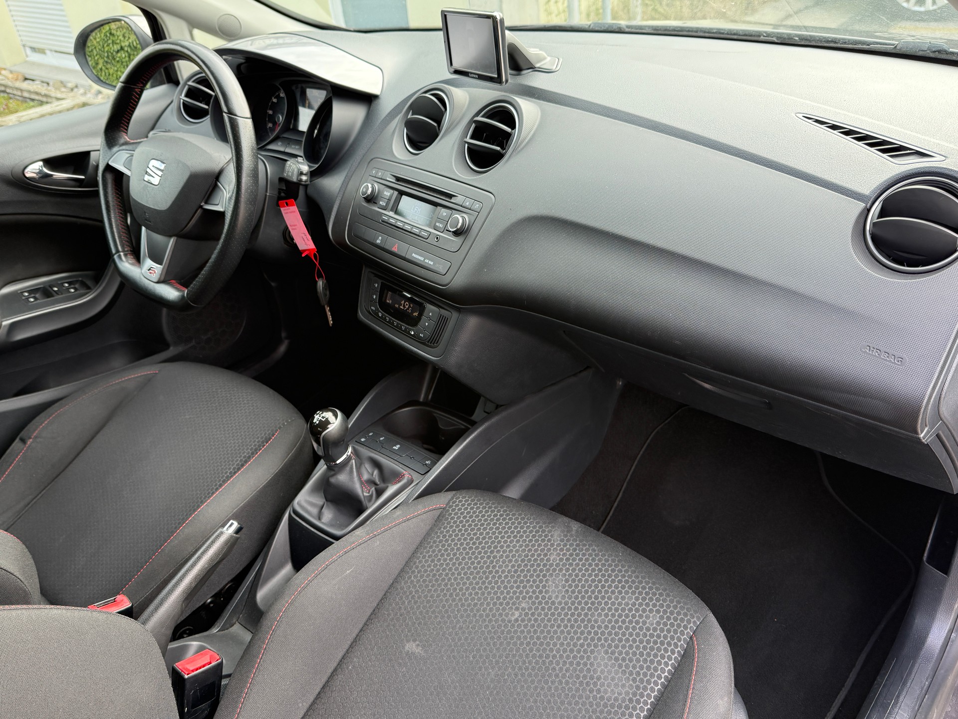 SEAT Ibiza 1.2 TSI FR Viva Stopp-Start - Navigation - Expertisé : 19.09.2025 - Grand Service fait le 16.04.2026 à 92'119 km-image-25