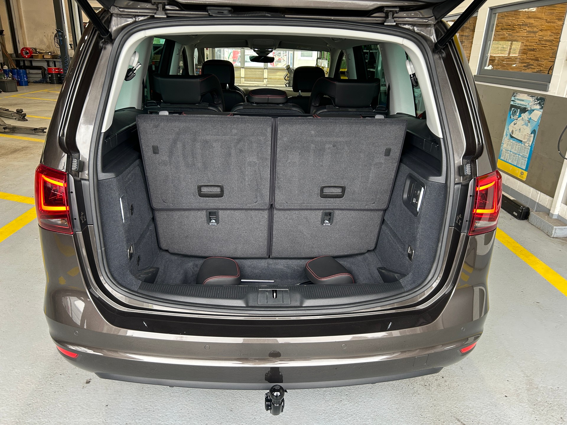 SEAT Alhambra 1.4 TSI DSG Hola FR-image-3