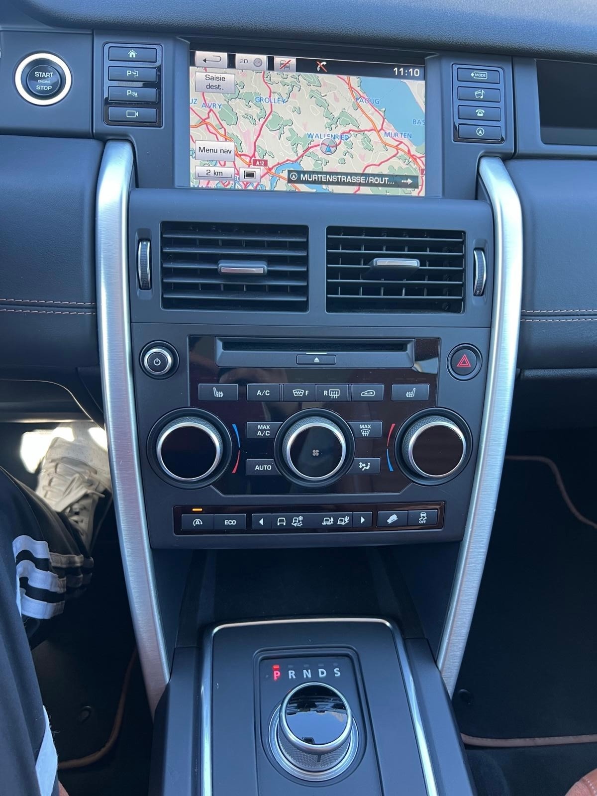 LAND ROVER Discovery Sport 2.0 TD4 HSE Luxury AT9-image-9