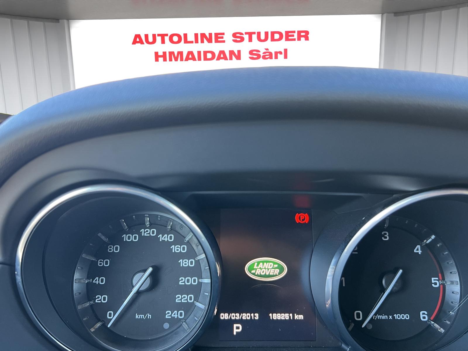 LAND ROVER Discovery Sport 2.0 TD4 HSE Luxury AT9-image-12