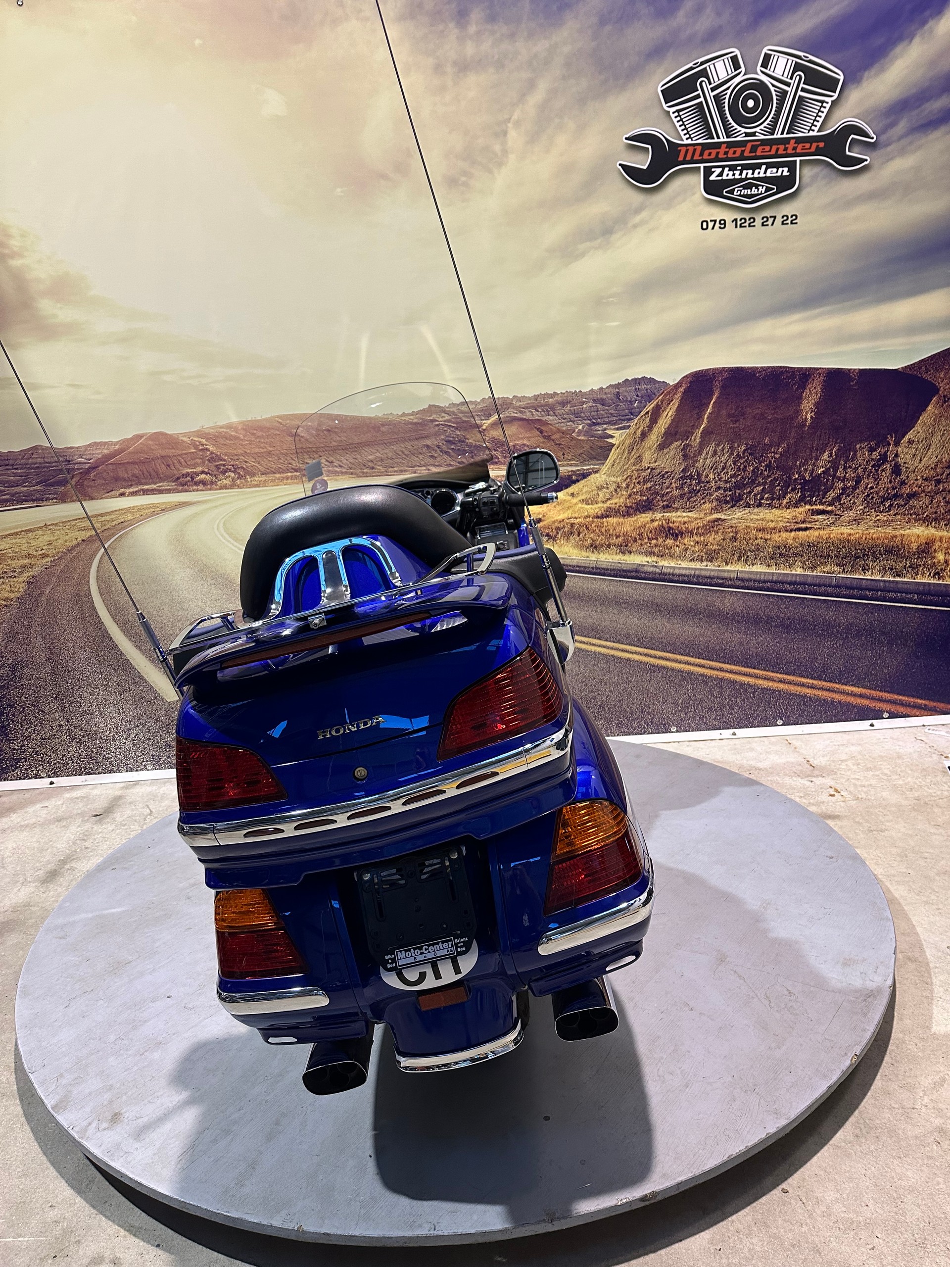 HONDA GL 1800 A Goldwing-image-7