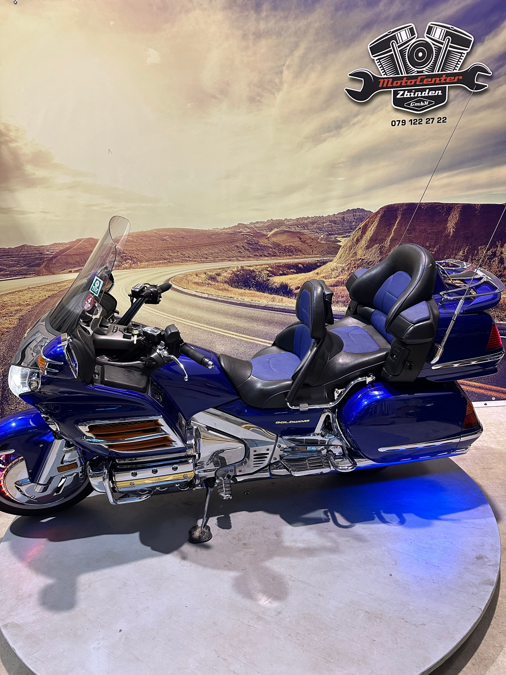 HONDA GL 1800 A Goldwing-image-4