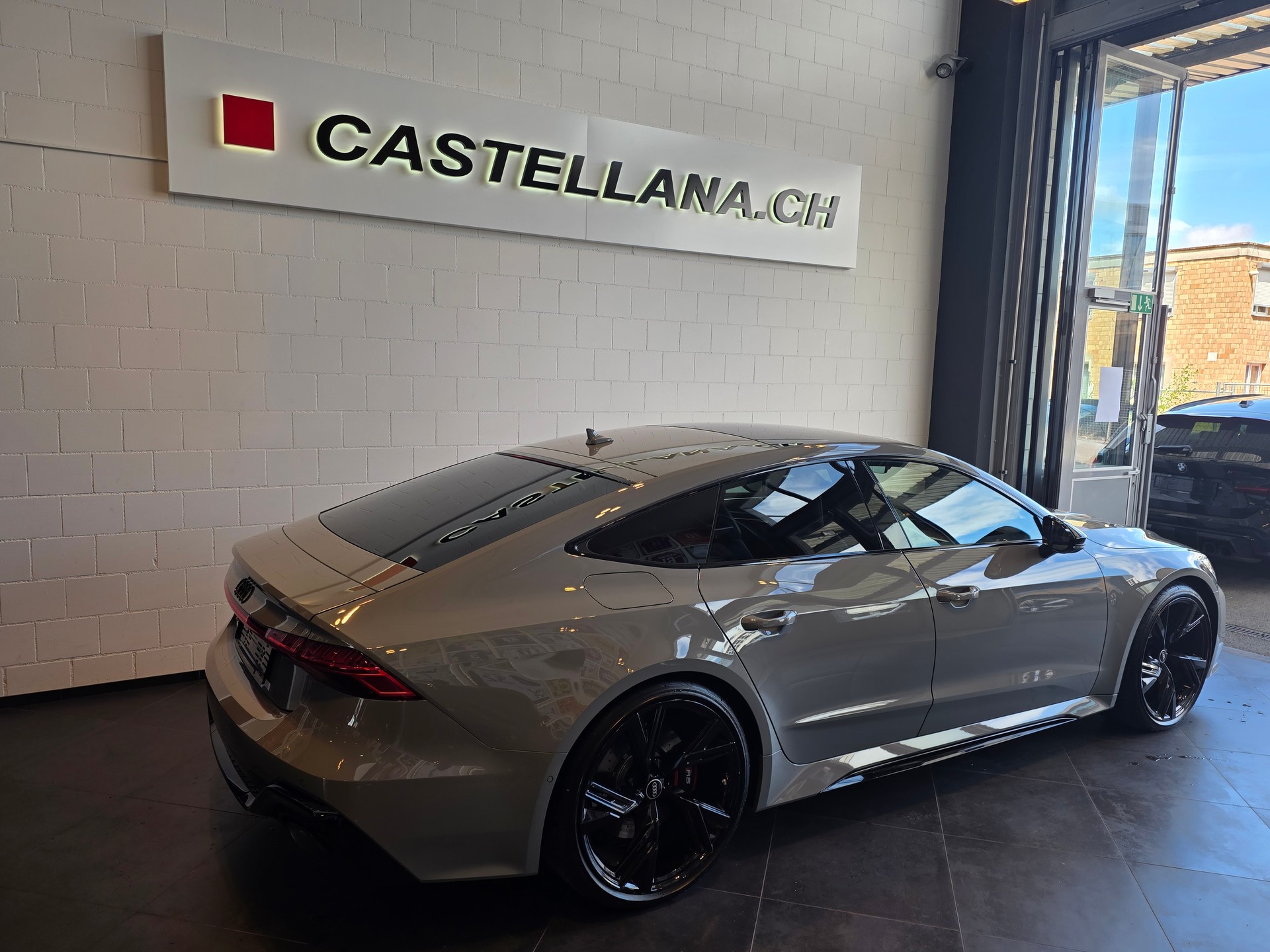 AUDI RS7 Sportback MHEV-showroom-element-3
