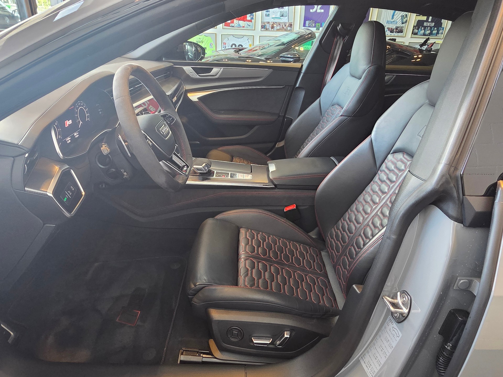 AUDI RS7 Sportback MHEV-image-8