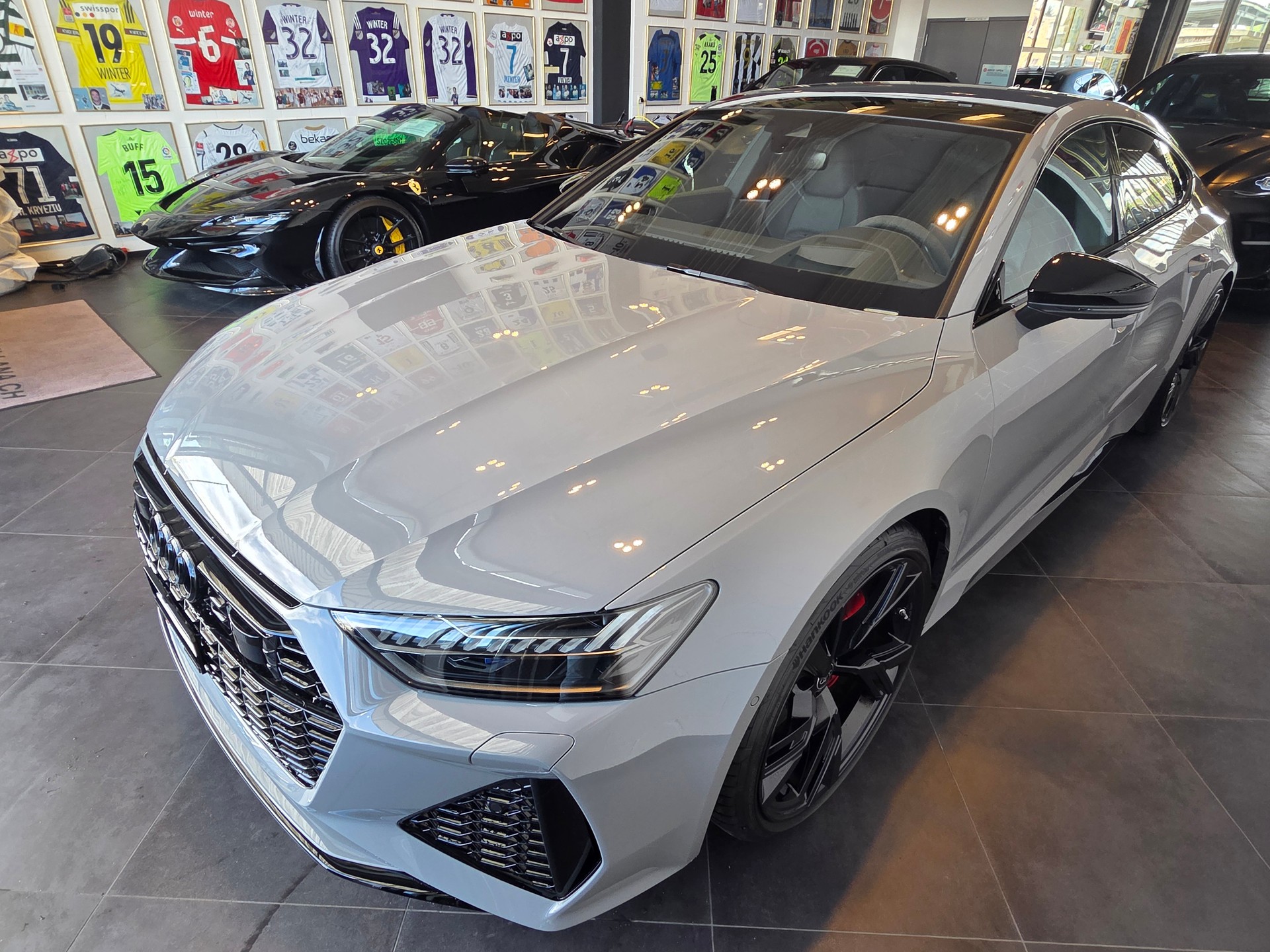 AUDI RS7 Sportback MHEV-showroom-element-2