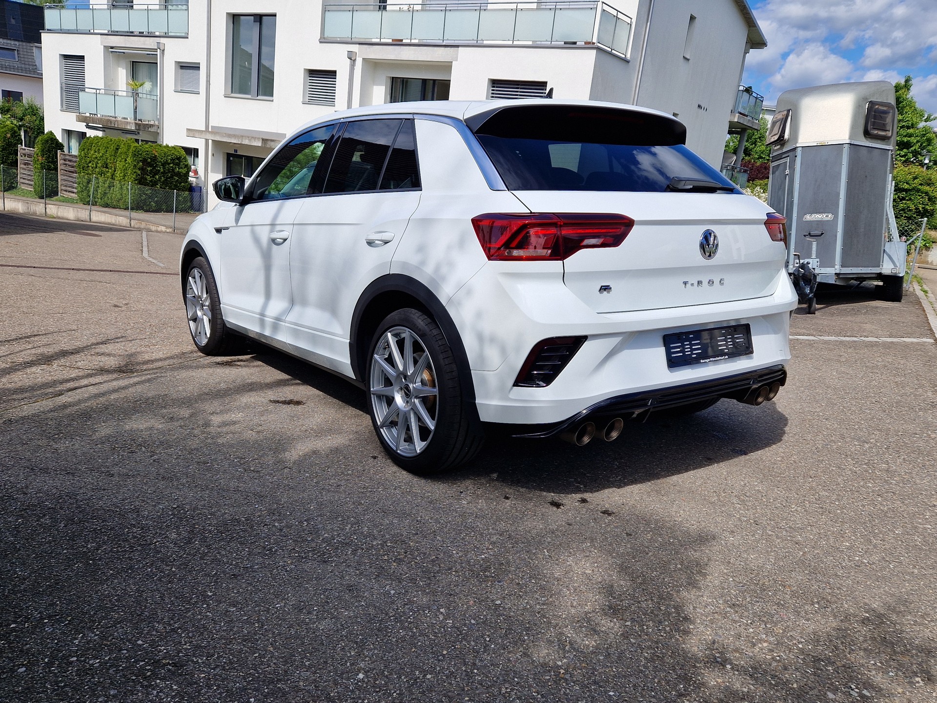 VW T-Roc 2.0 TSI R DSG 4Motion-image-4
