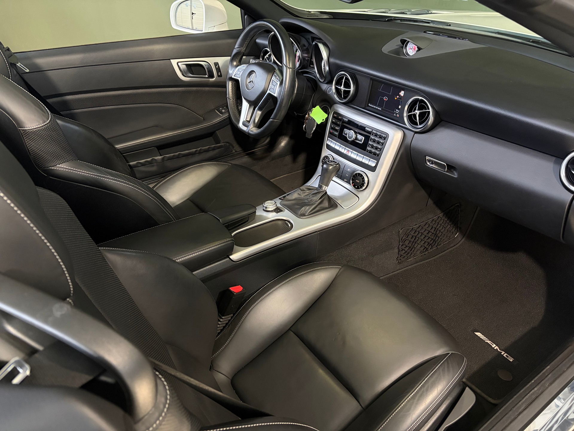 MERCEDES-BENZ SLK 250 7G-Tronic*AMG-Line*Ch-Fahrzeug*Kopfraumheizung*-image-10