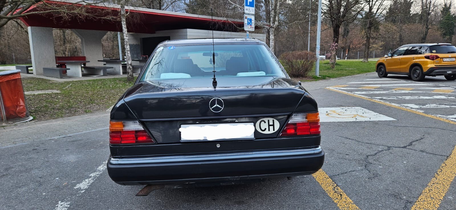 MERCEDES-BENZ 260 E lang-image-7