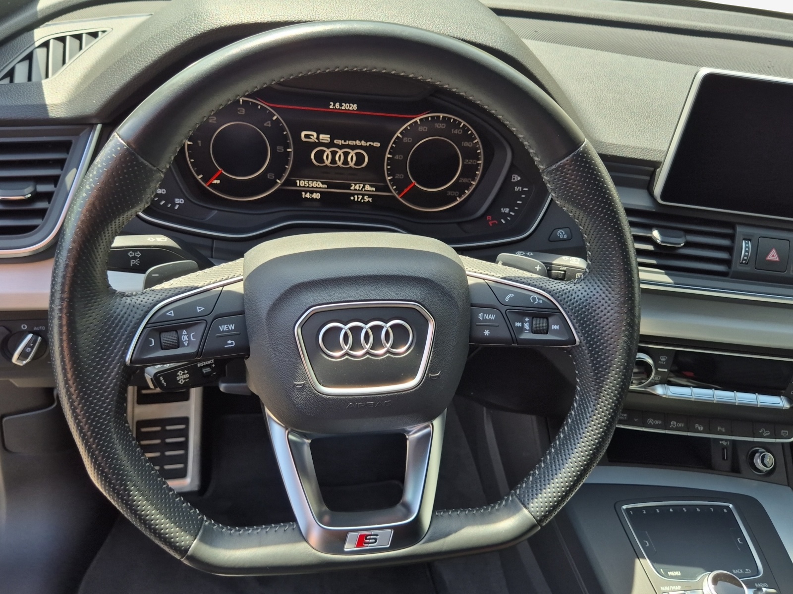 AUDI Q5 40 TDI sport quattro S-tronic-image-9